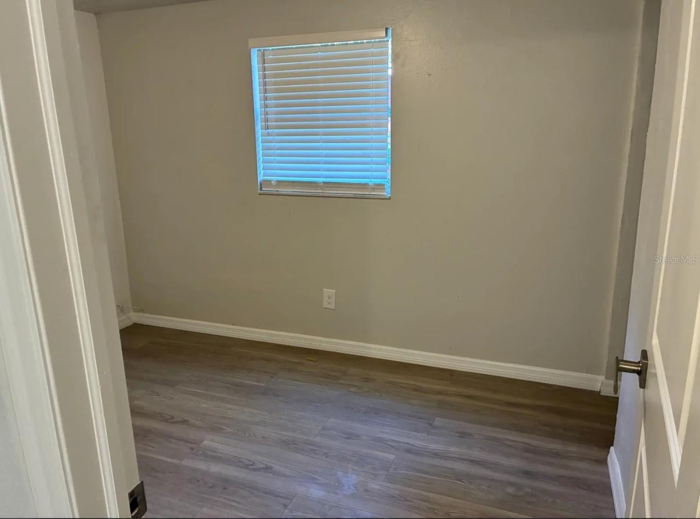 Image 6 of 13 For 2620 33rd Avenue