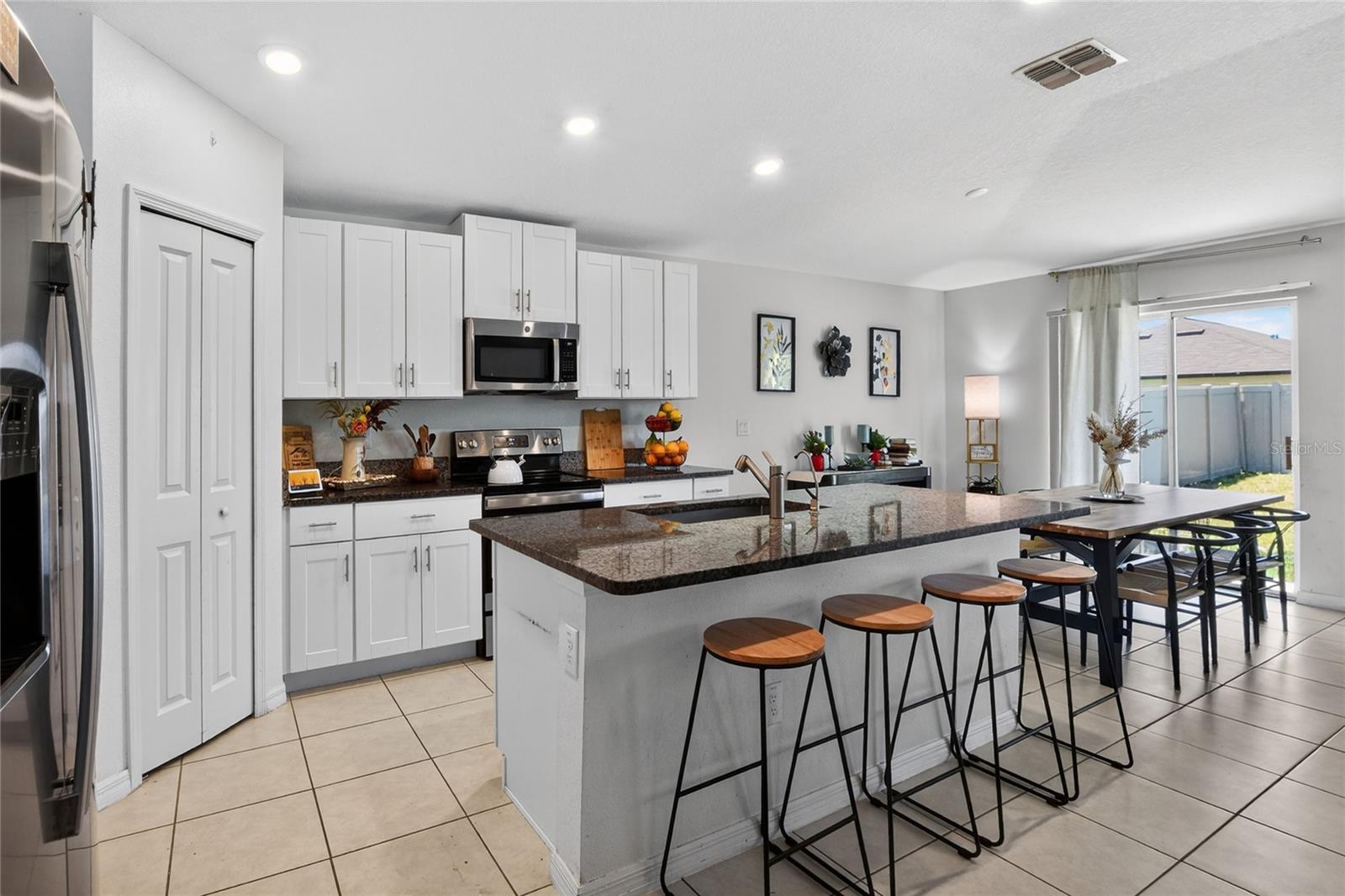 Image 12 of 49 For 3603 Natural Trace Street