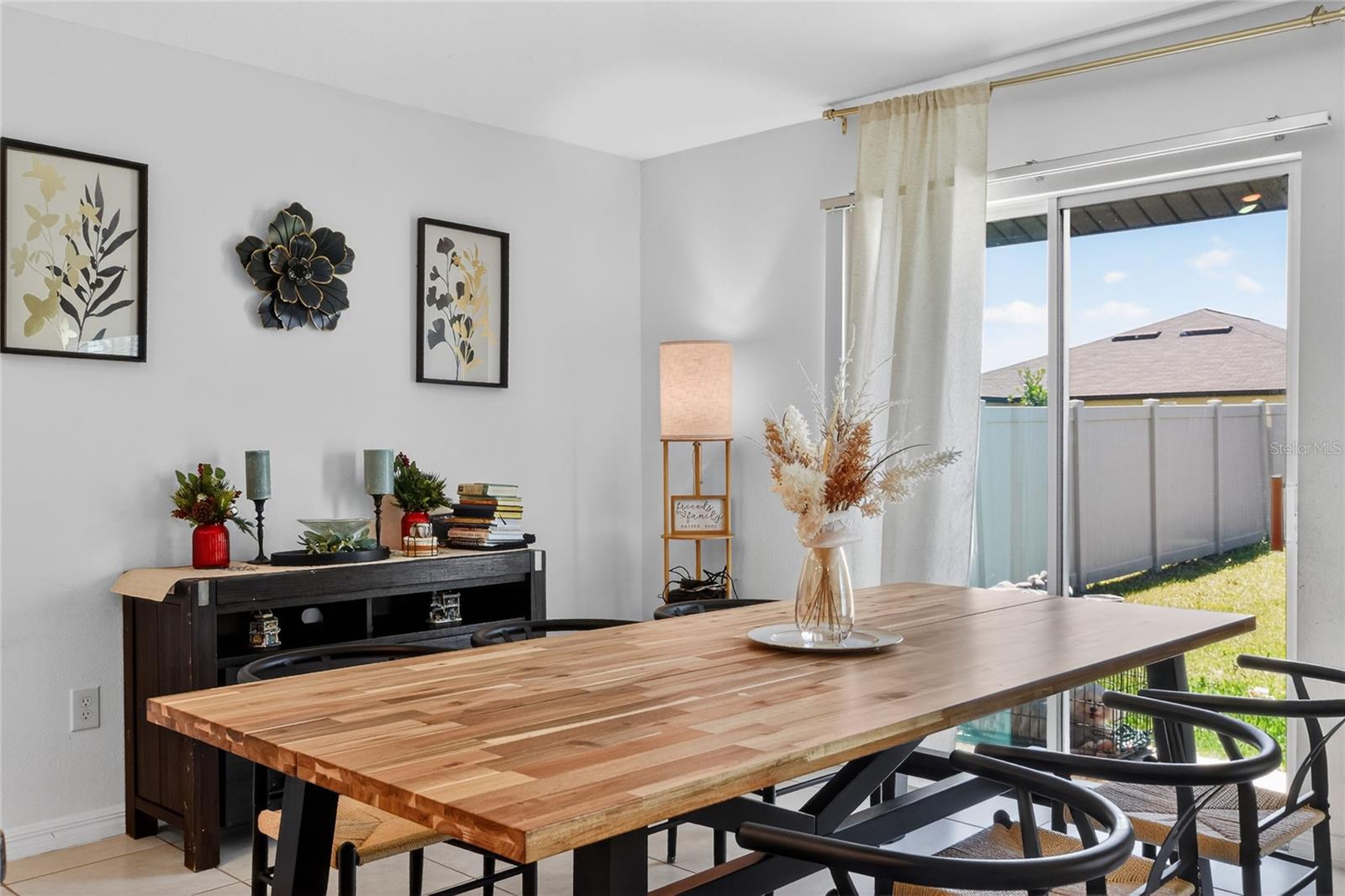 Image 17 of 49 For 3603 Natural Trace Street