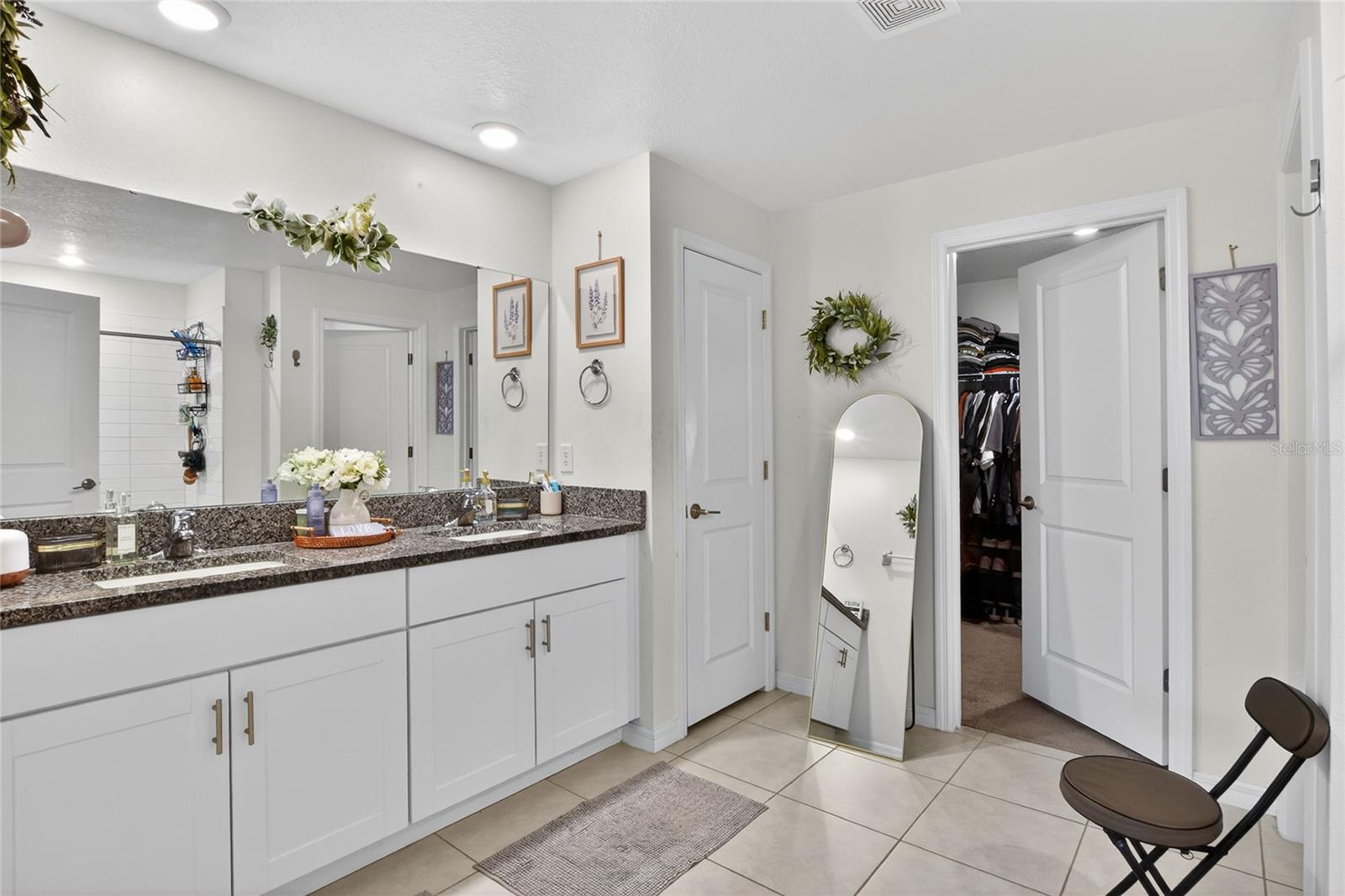 Image 22 of 49 For 3603 Natural Trace Street