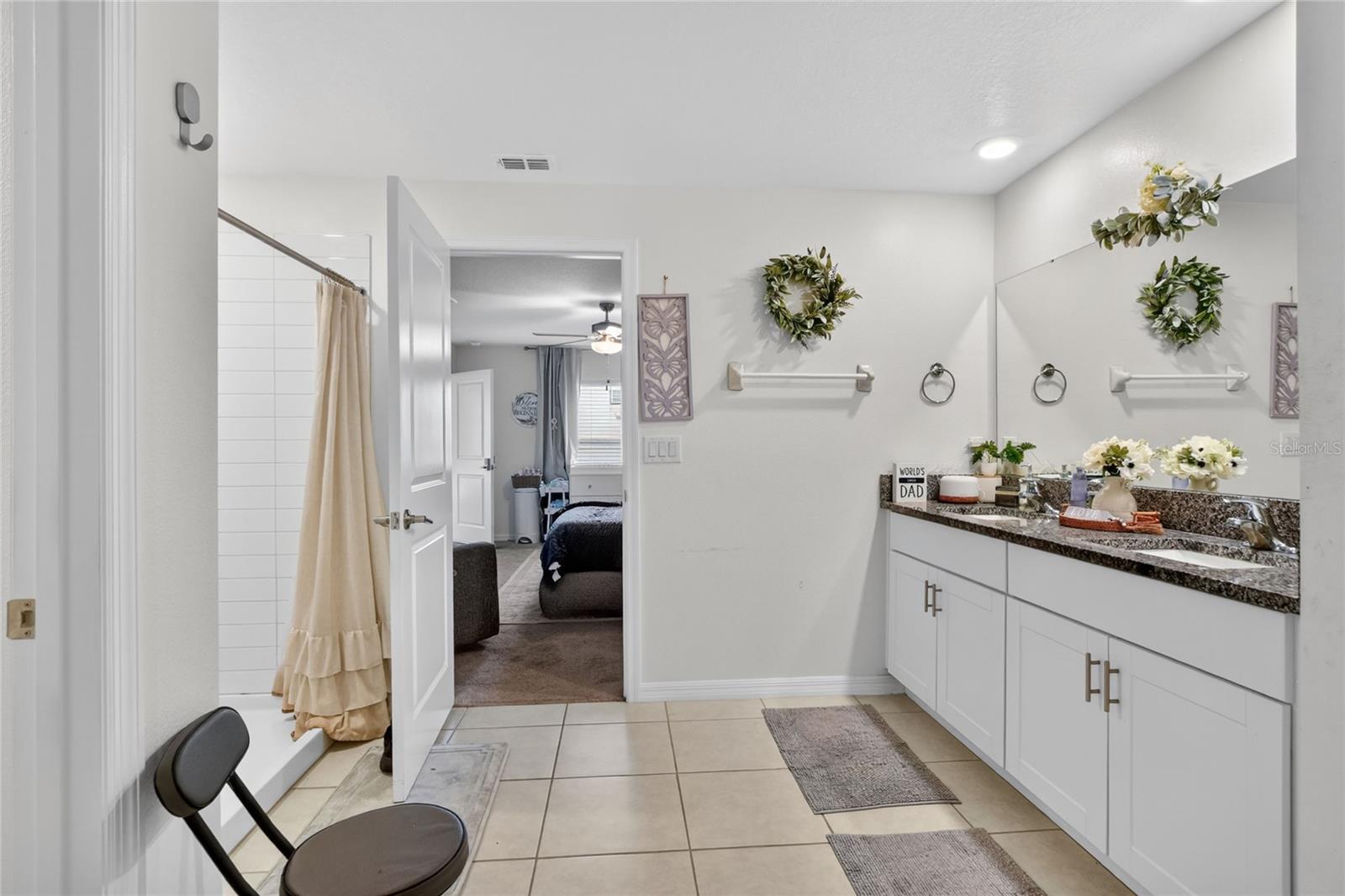 Image 24 of 49 For 3603 Natural Trace Street