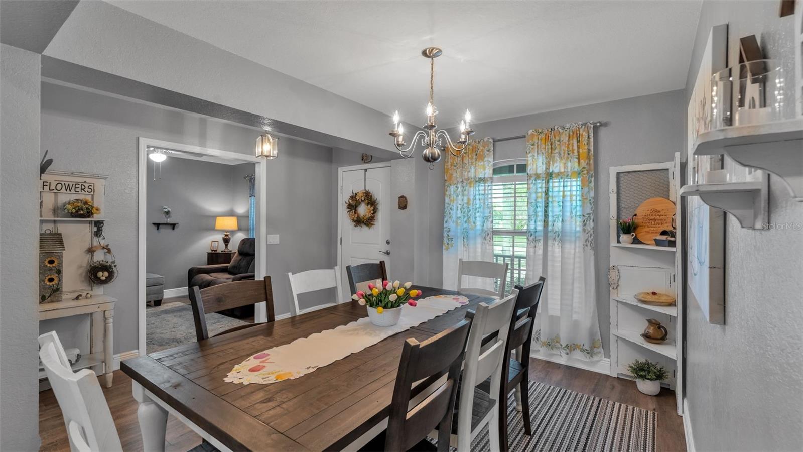 Image 10 of 41 For 353 Mandolin Lane