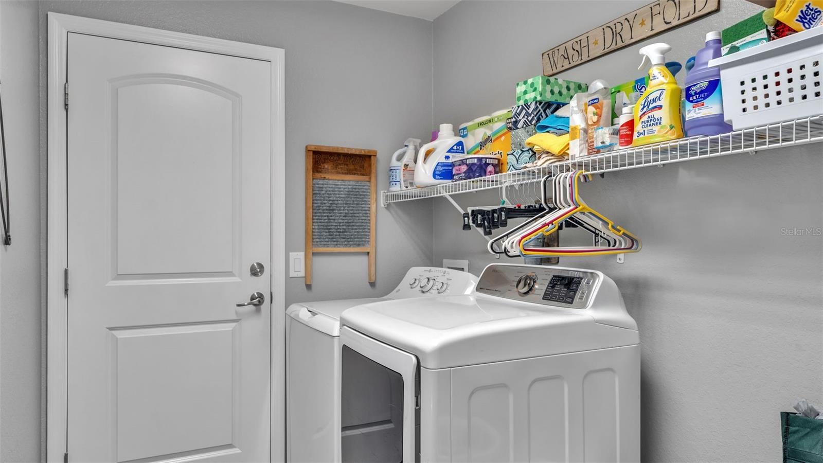 Image 25 of 41 For 353 Mandolin Lane