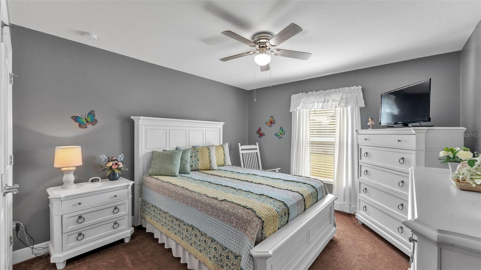 Image 29 of 41 For 353 Mandolin Lane