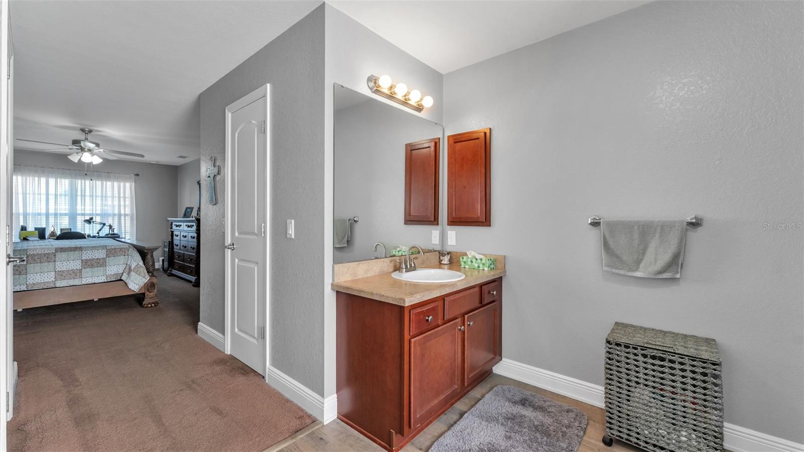 Image 36 of 41 For 353 Mandolin Lane