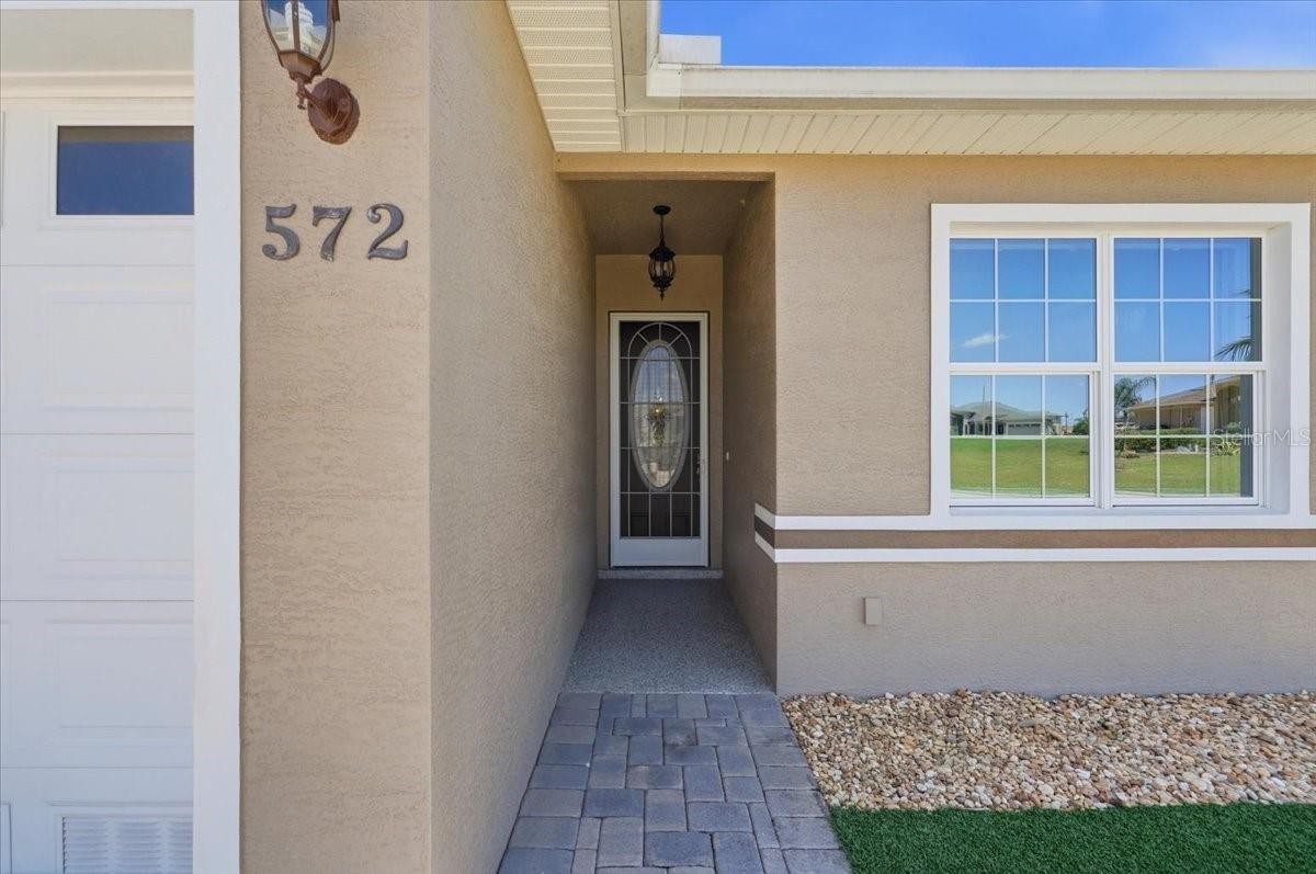 Image 11 of 48 For 572 Meandering Way