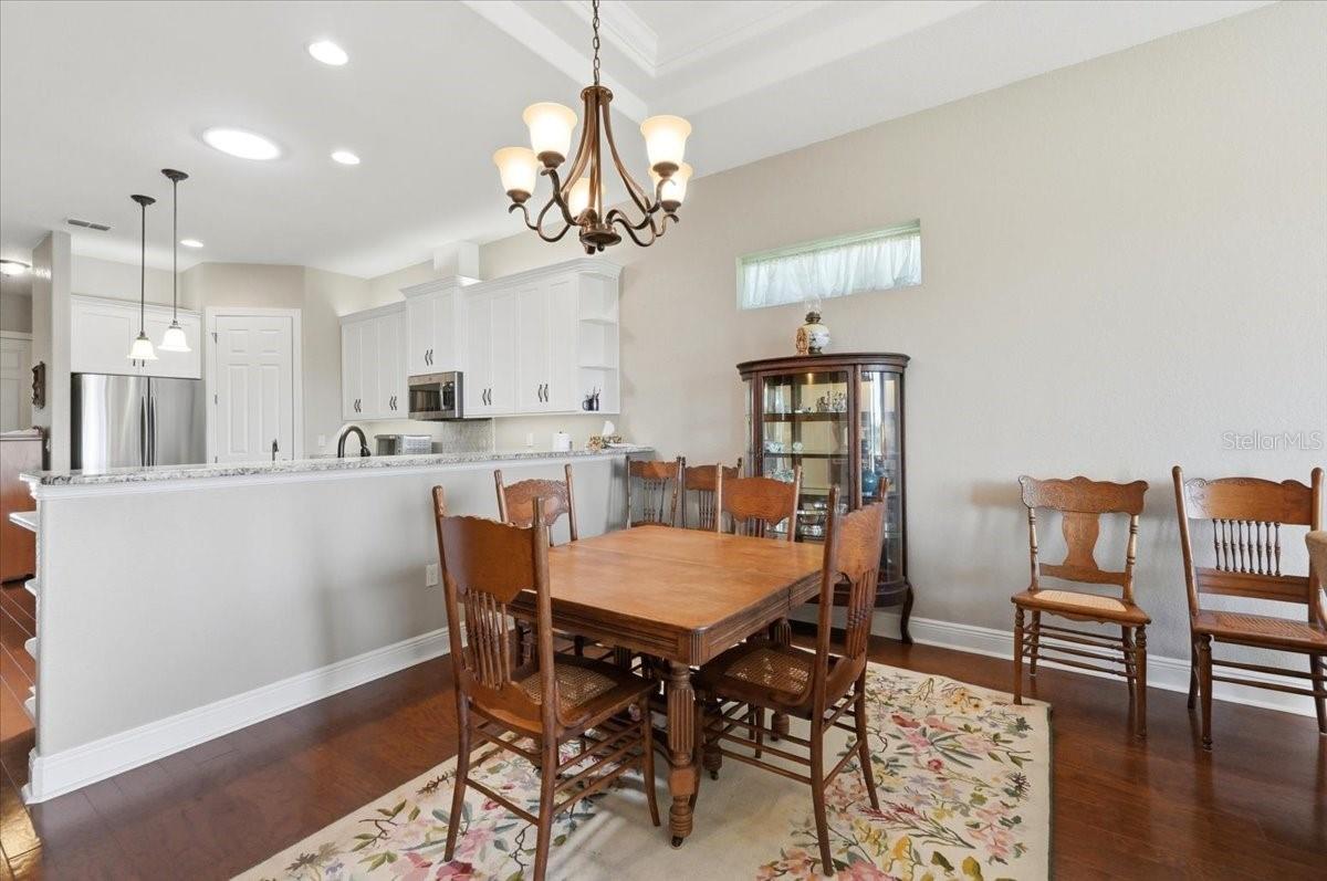 Image 26 of 48 For 572 Meandering Way