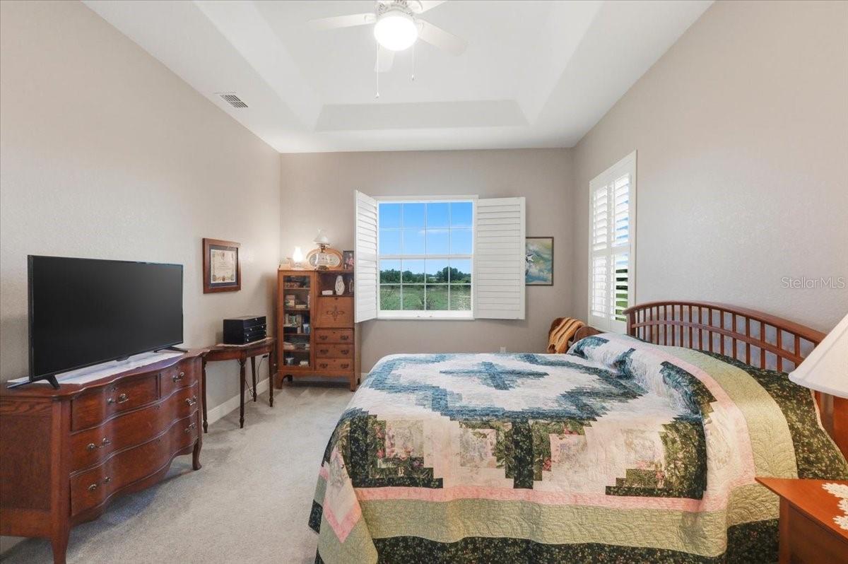 Image 29 of 48 For 572 Meandering Way