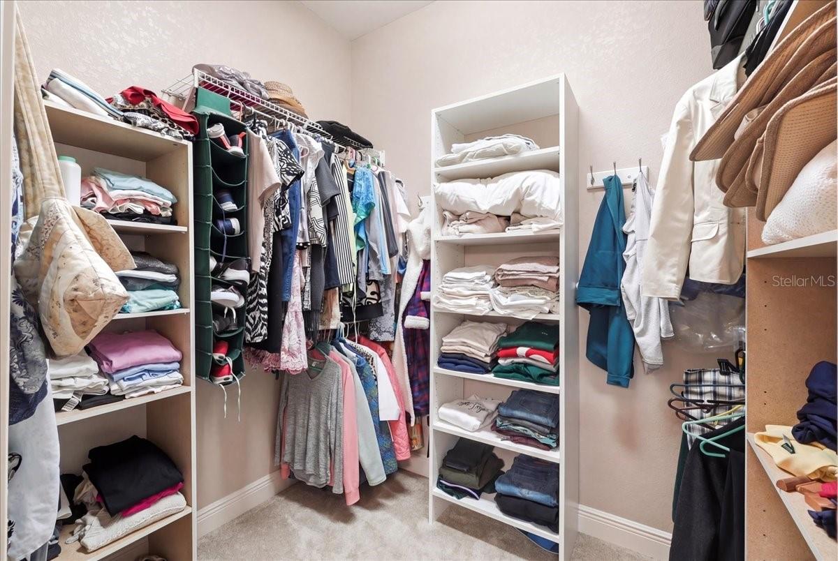 Image 31 of 48 For 572 Meandering Way