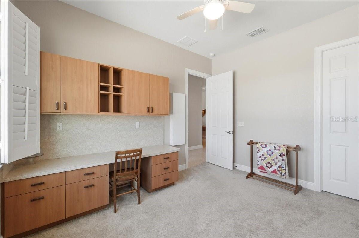 Image 37 of 48 For 572 Meandering Way