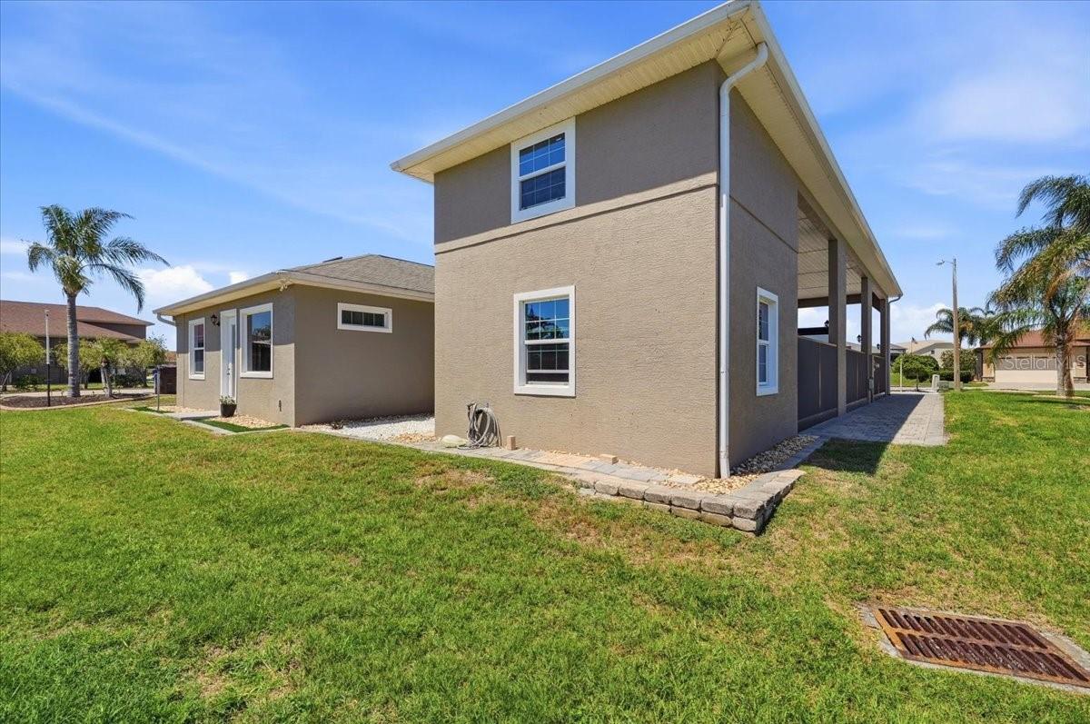 Image 4 of 48 For 572 Meandering Way