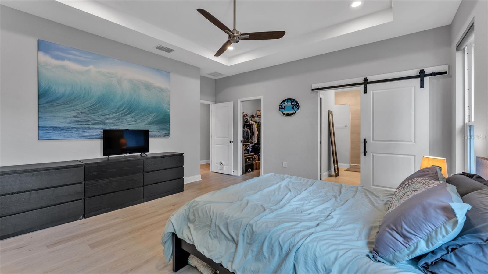 Image 19 of 48 For 1221 King Avenue