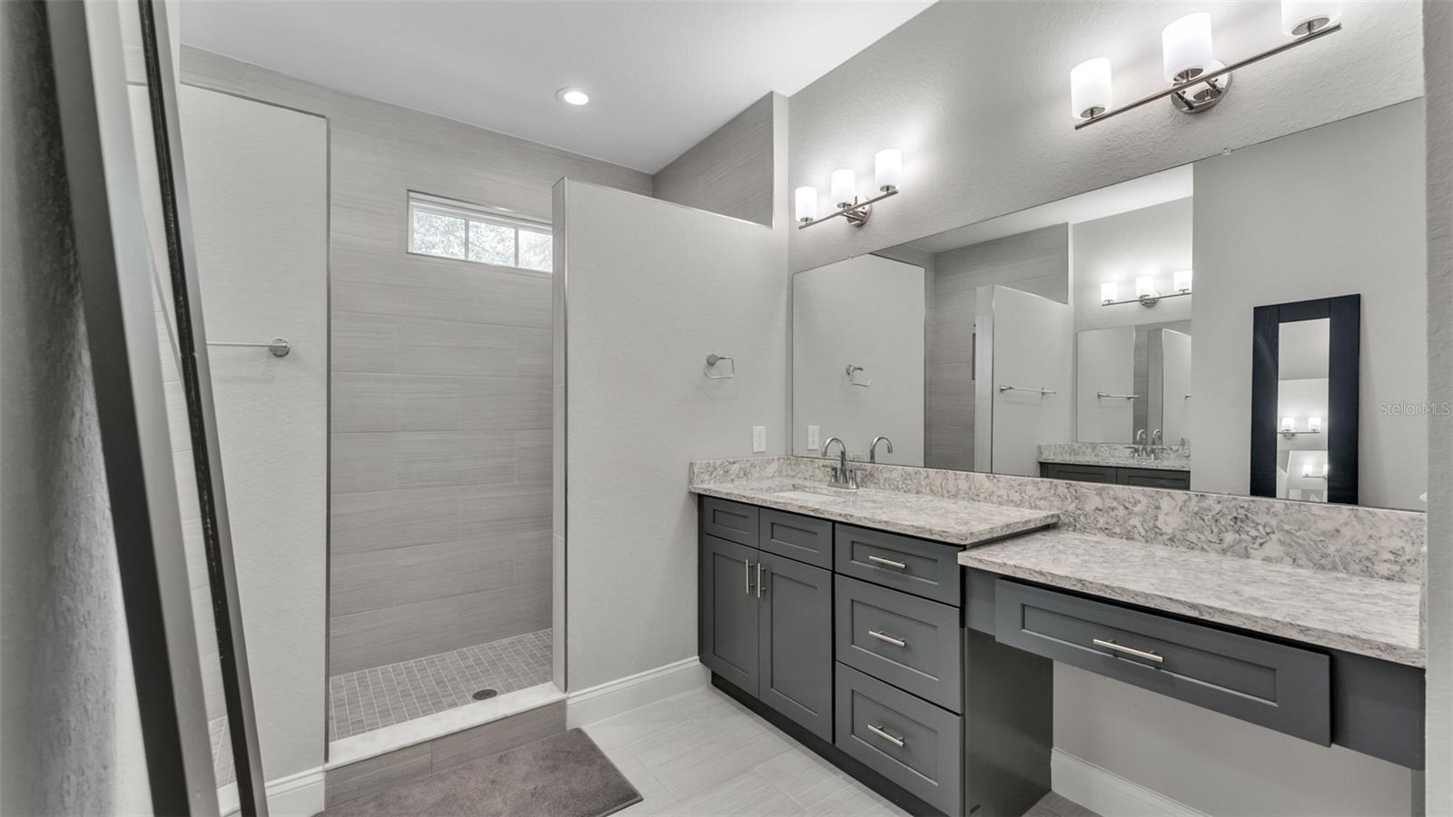 Image 20 of 48 For 1221 King Avenue