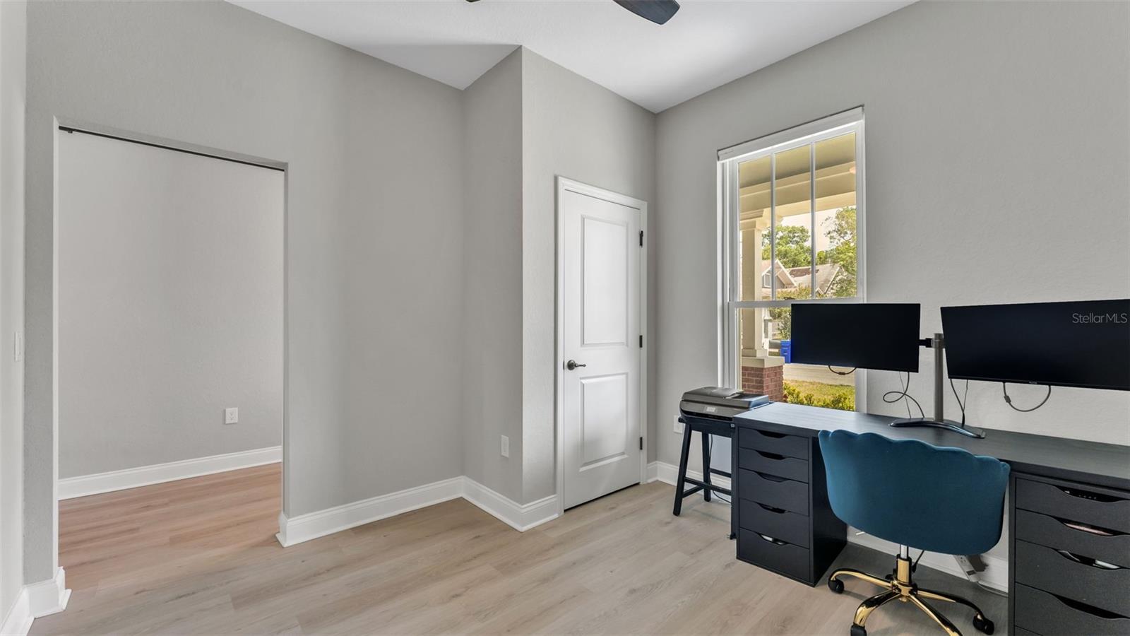 Image 30 of 48 For 1221 King Avenue