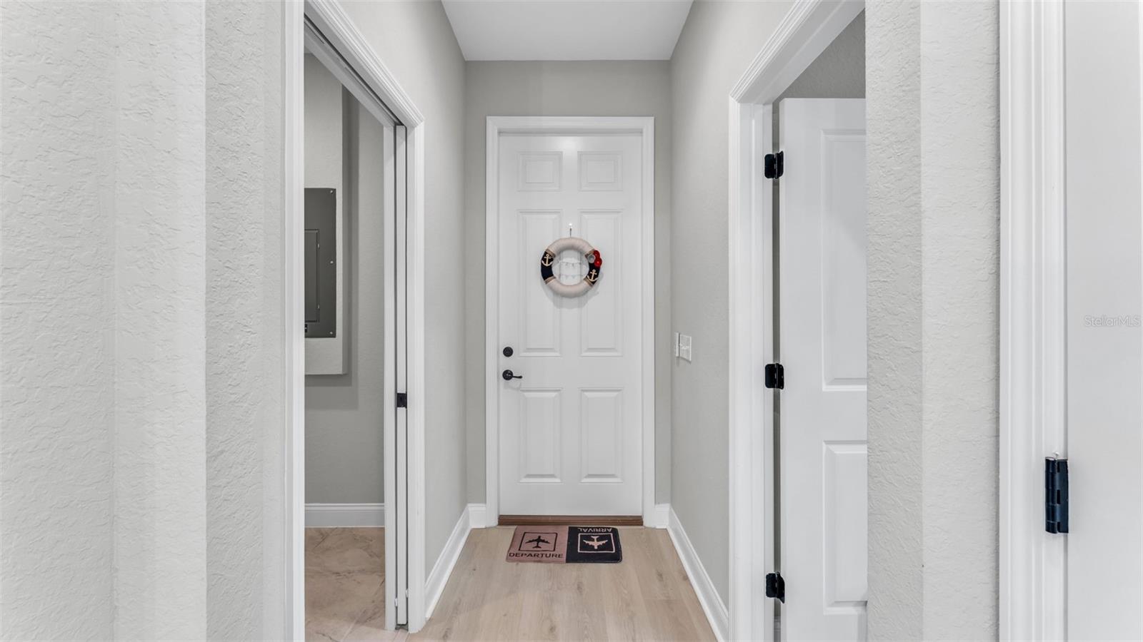 Image 33 of 48 For 1221 King Avenue