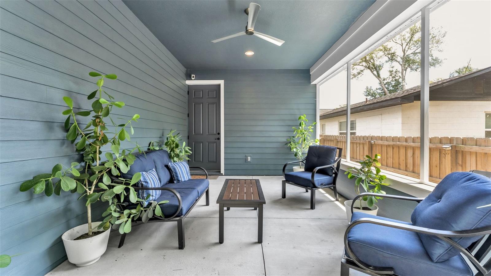 Image 36 of 48 For 1221 King Avenue