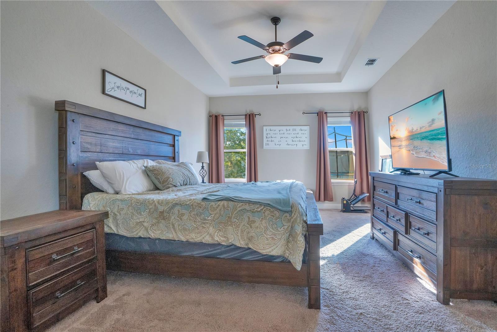 Image 17 of 37 For 4047 Shearwater Street