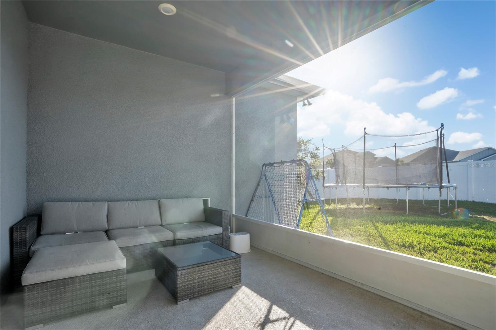 Image 32 of 37 For 4047 Shearwater Street