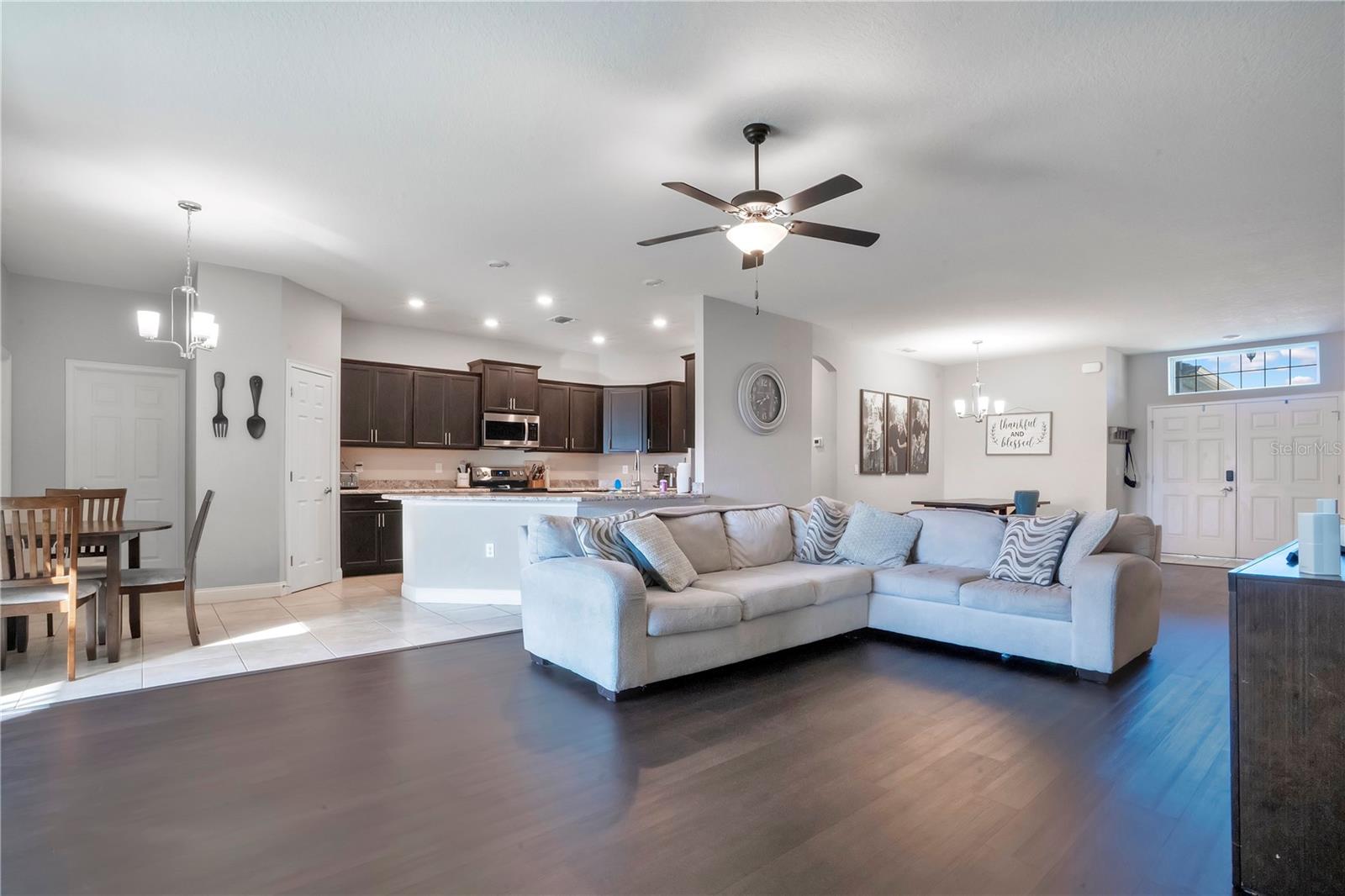 Image 7 of 37 For 4047 Shearwater Street