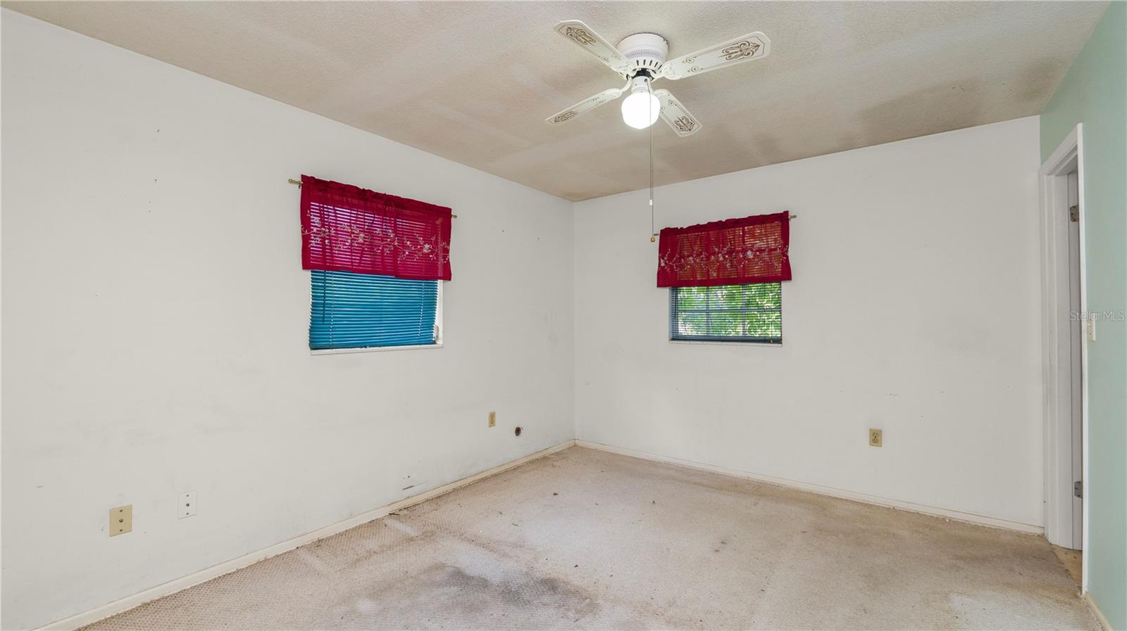 Image 13 of 34 For 2005 Pipkin Road