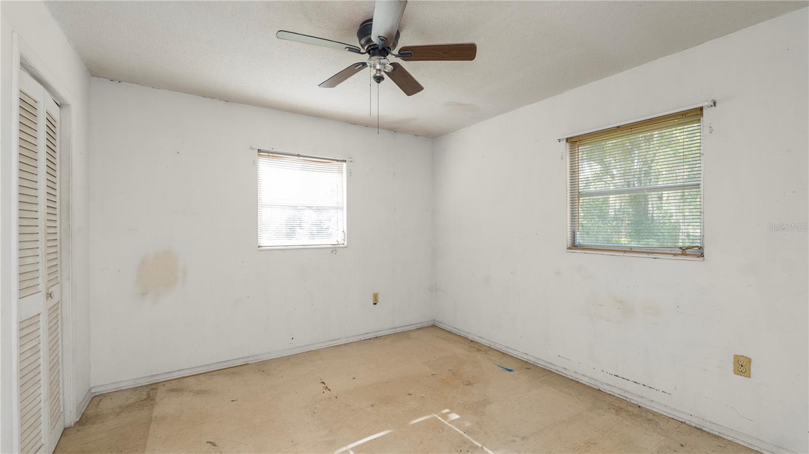 Image 17 of 34 For 2005 Pipkin Road