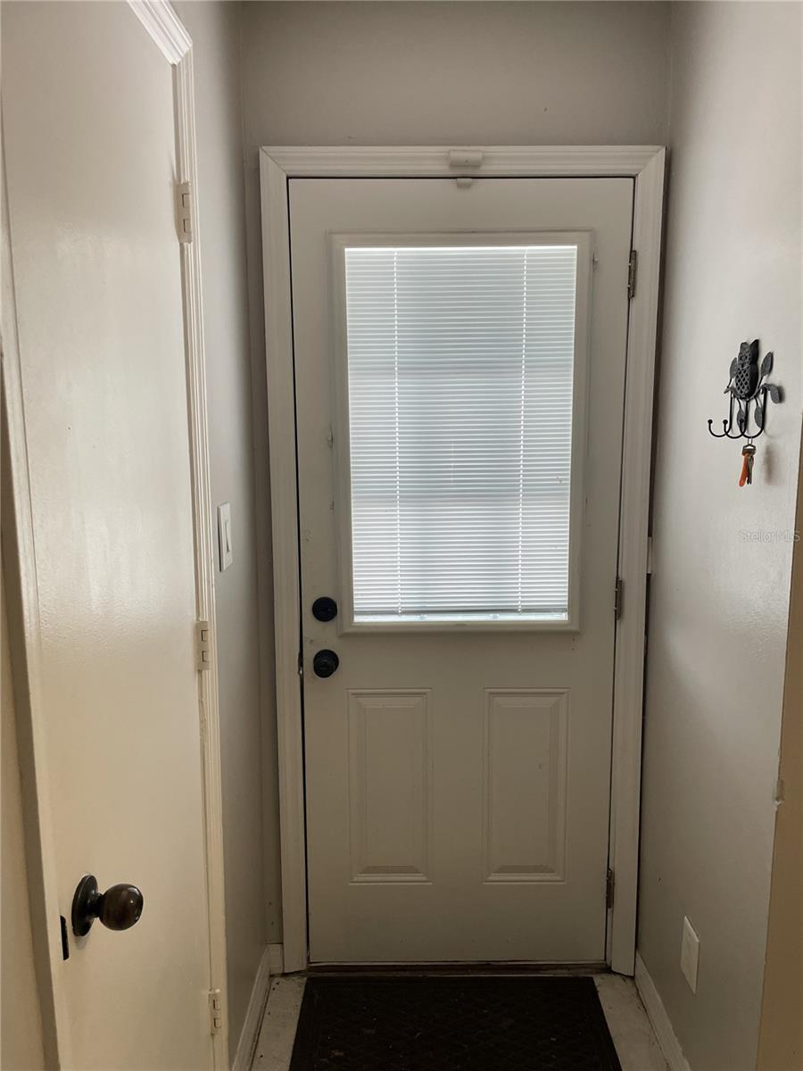 Image 11 of 21 For 2302 Maki Road 40