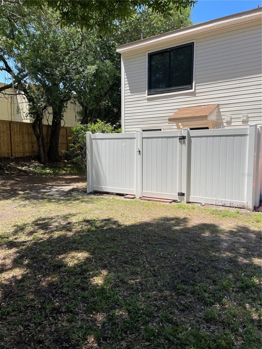 Image 12 of 21 For 2302 Maki Road 40