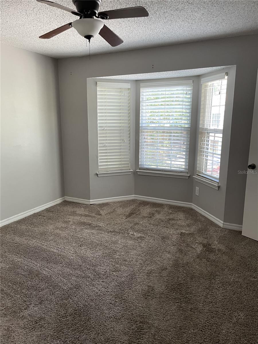 Image 18 of 21 For 2302 Maki Road 40