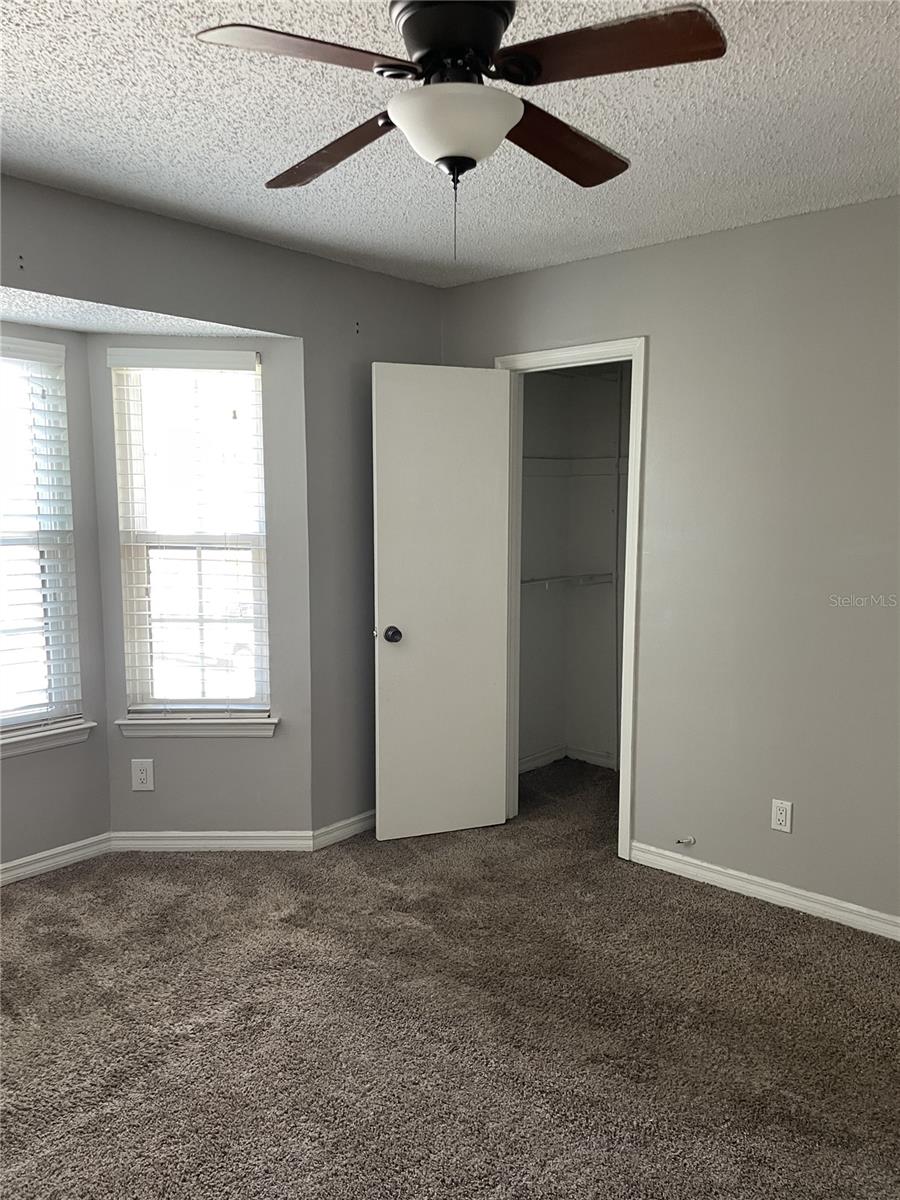 Image 19 of 21 For 2302 Maki Road 40