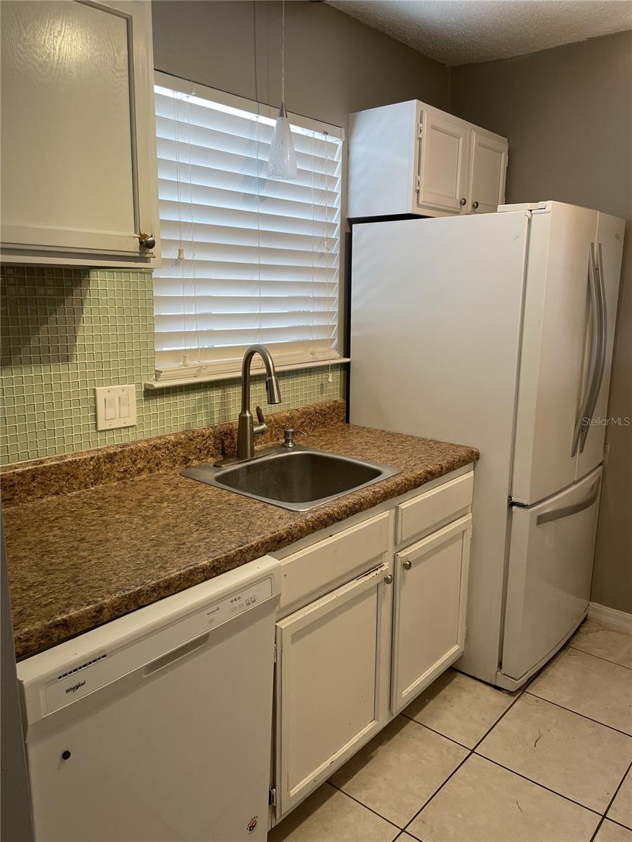 Image 5 of 21 For 2302 Maki Road 40