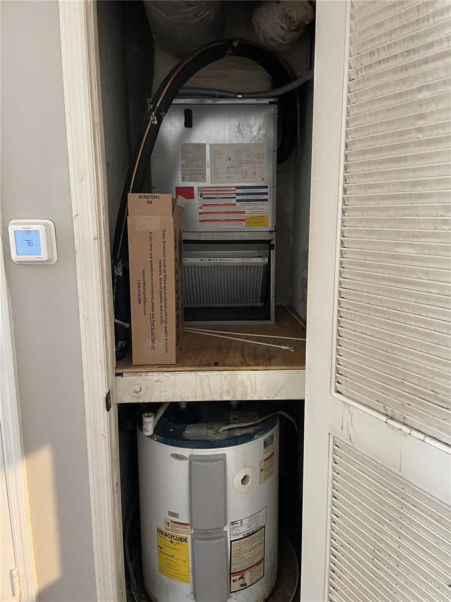 Image 8 of 21 For 2302 Maki Road 40