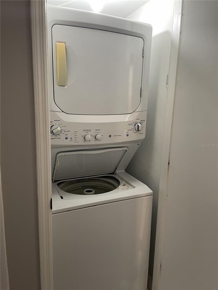 Image 9 of 21 For 2302 Maki Road 40