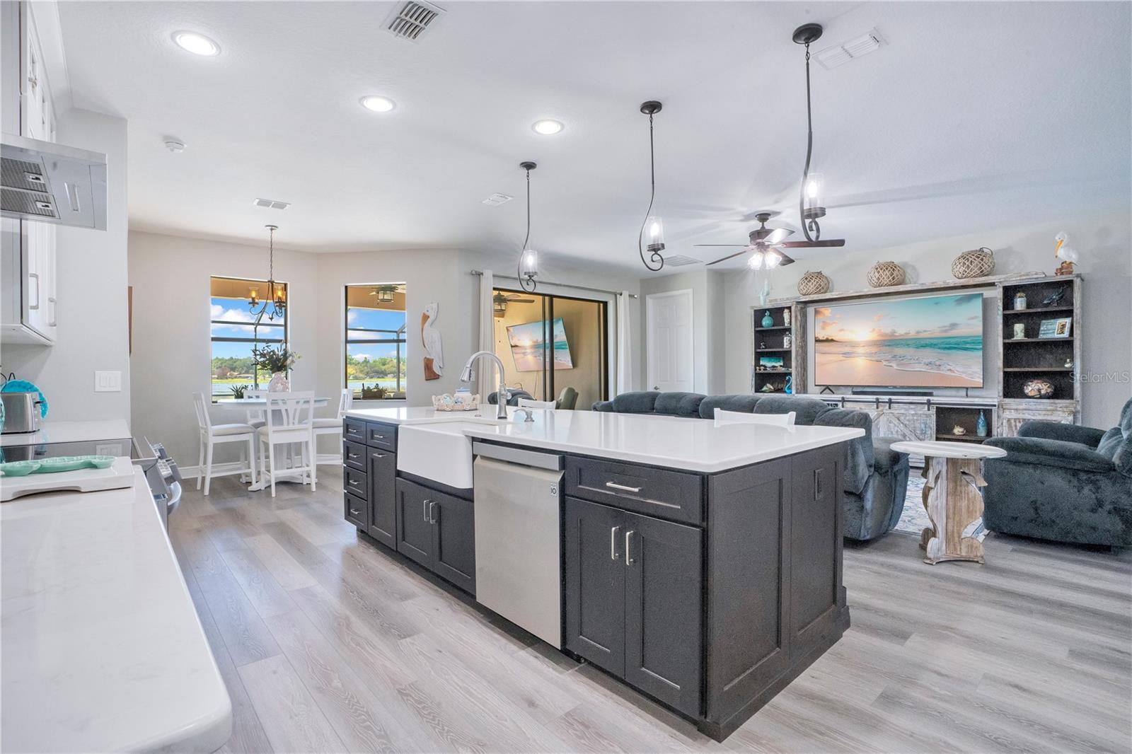 Image 14 of 54 For 1342 Heritage Landings Drive