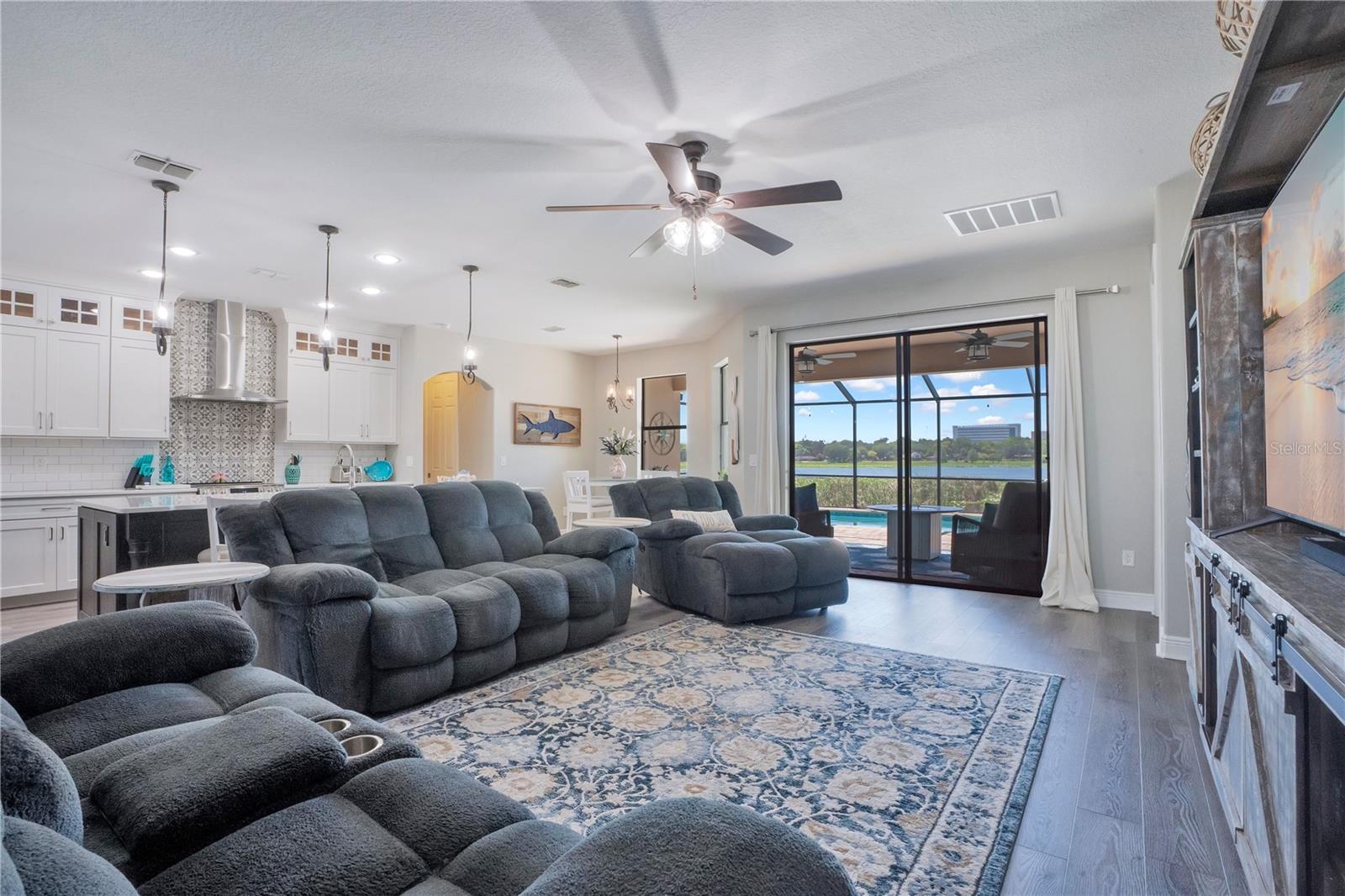 Image 7 of 54 For 1342 Heritage Landings Drive