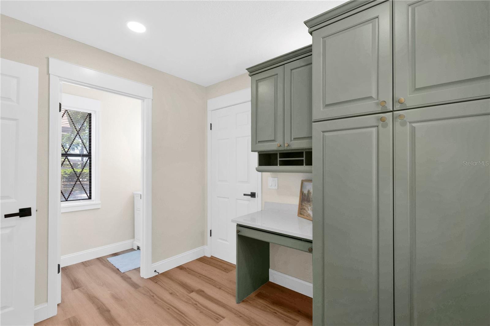 Image 16 of 35 For 5710 Scott Lake Road