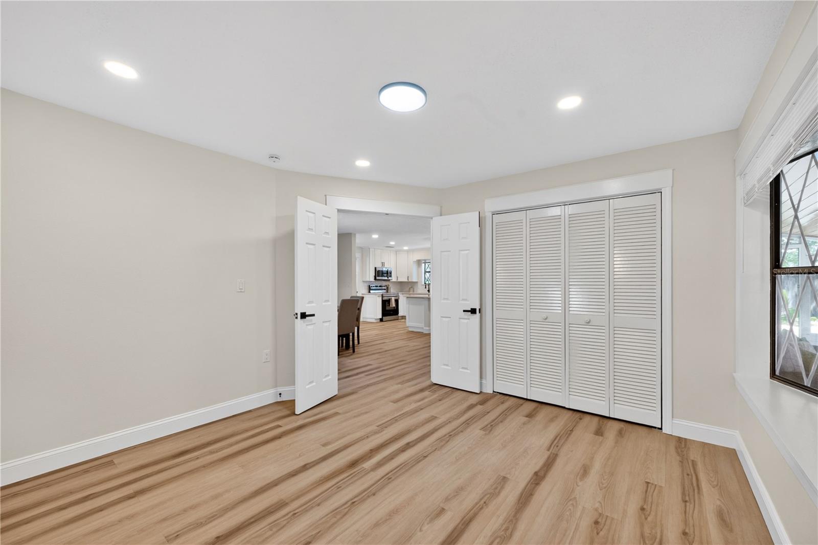 Image 18 of 35 For 5710 Scott Lake Road