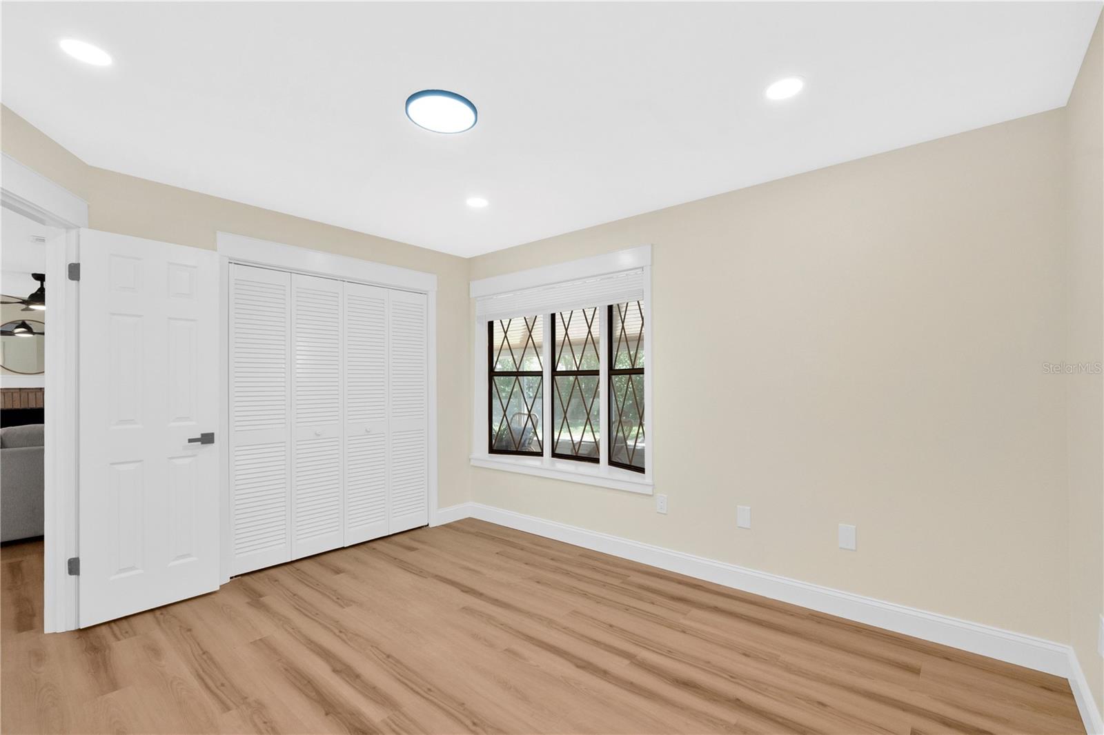 Image 19 of 35 For 5710 Scott Lake Road