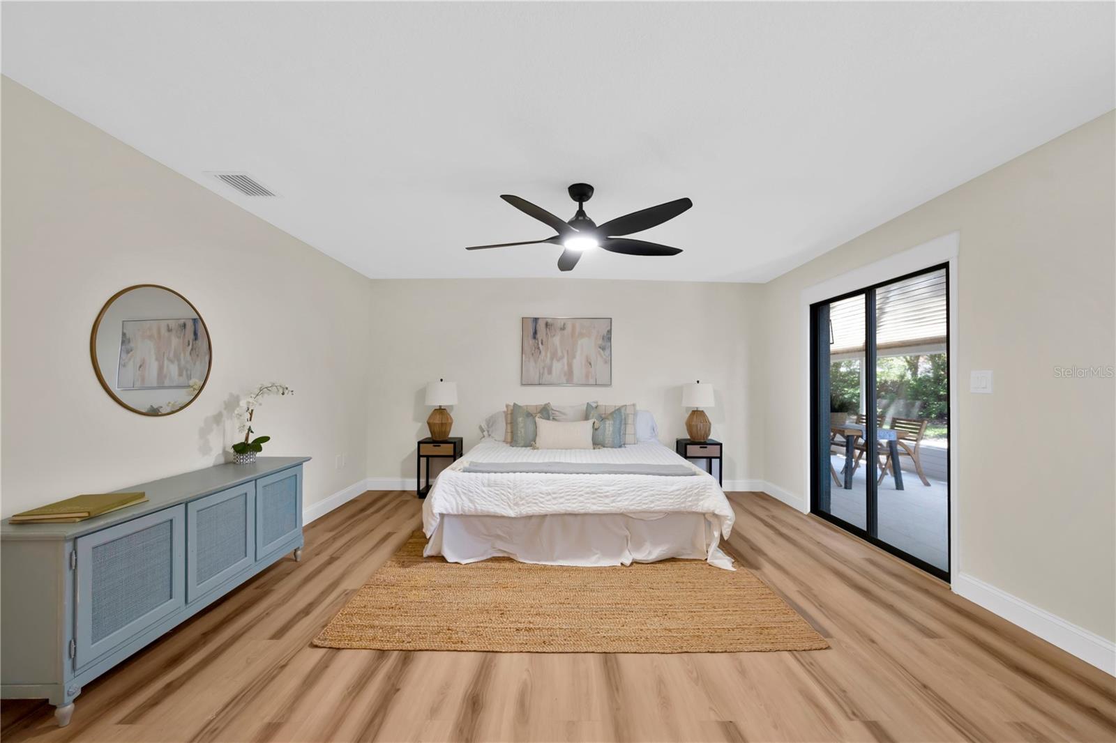 Image 22 of 35 For 5710 Scott Lake Road