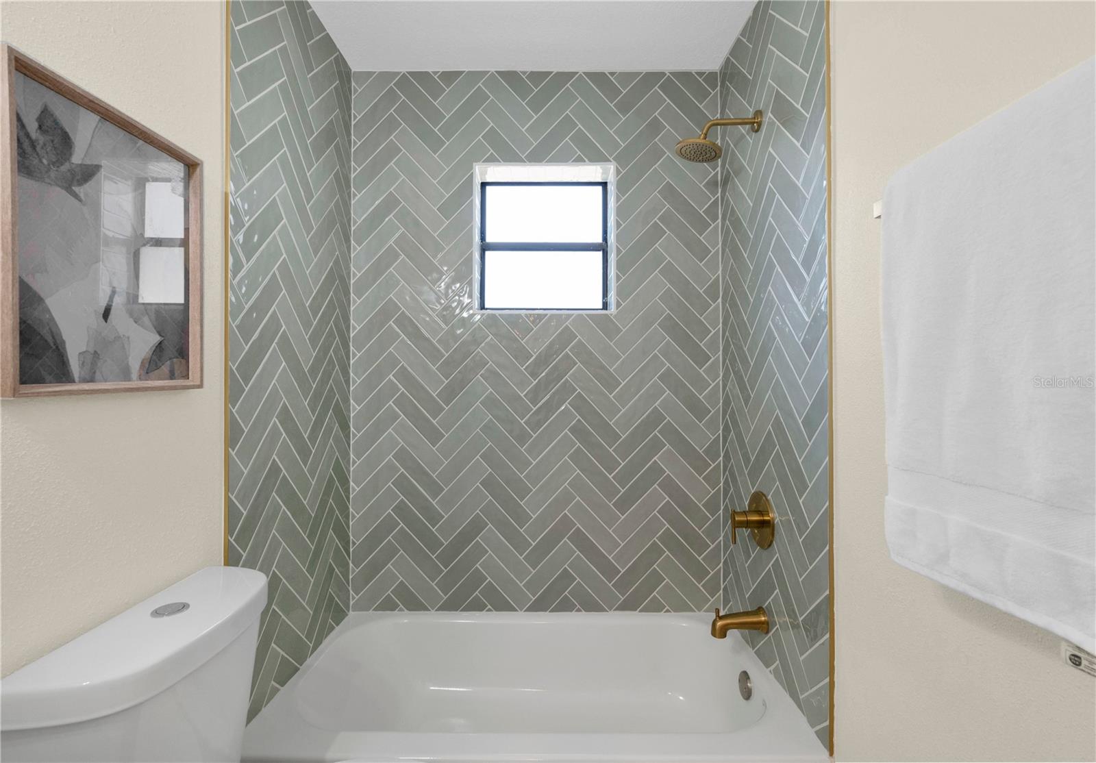 Image 28 of 35 For 5710 Scott Lake Road