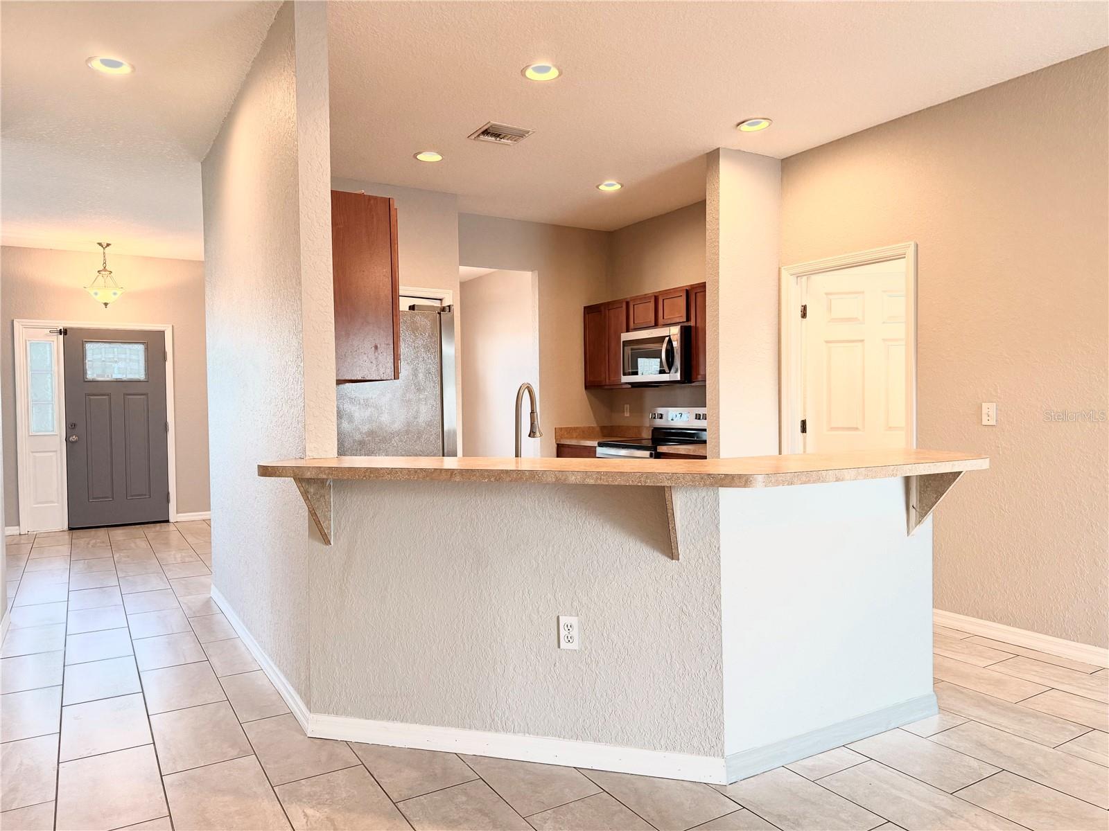 Image 10 of 48 For 1192 Normandy Heights Circle