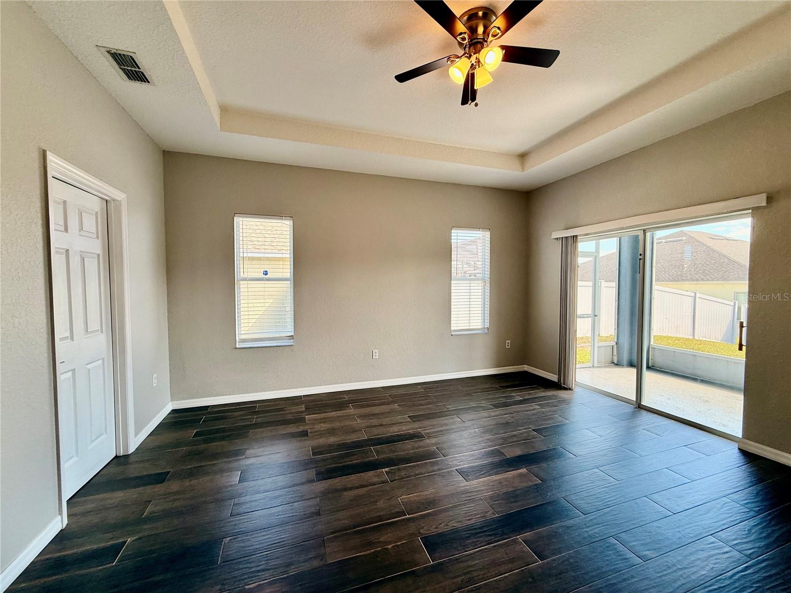 Image 17 of 48 For 1192 Normandy Heights Circle