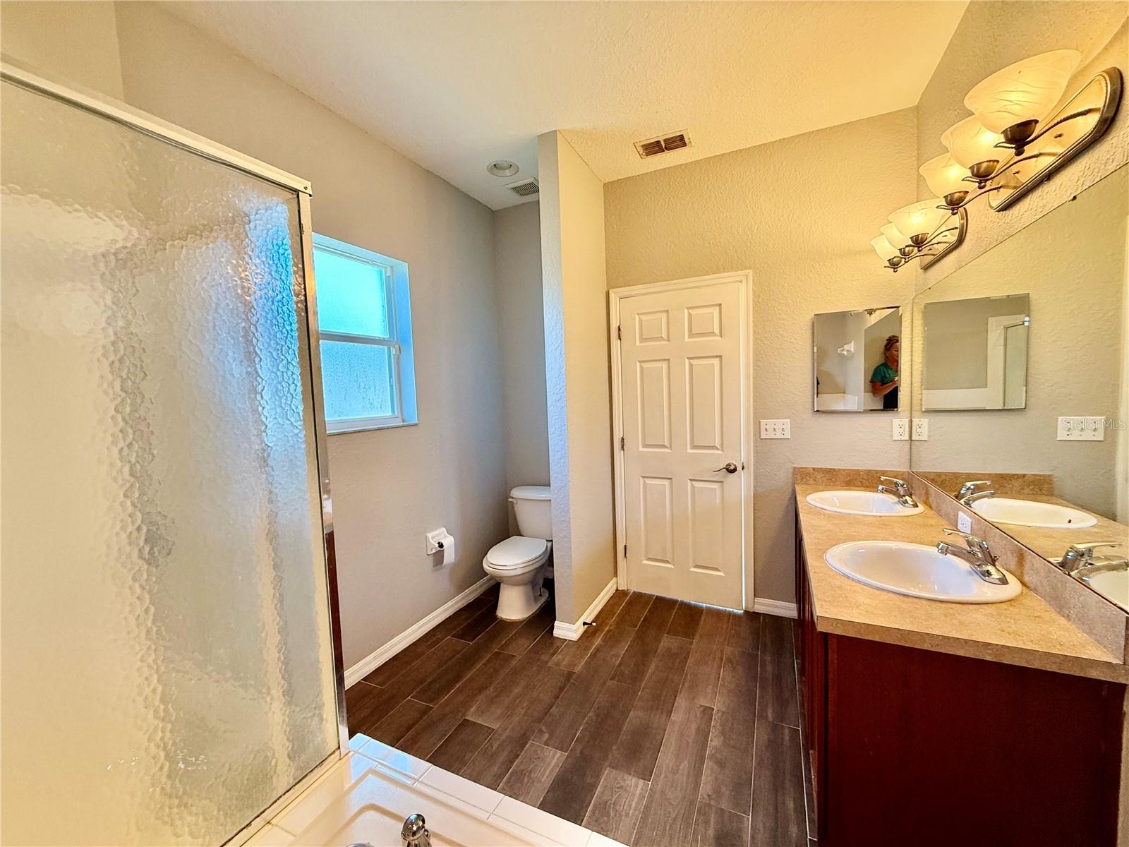 Image 22 of 48 For 1192 Normandy Heights Circle