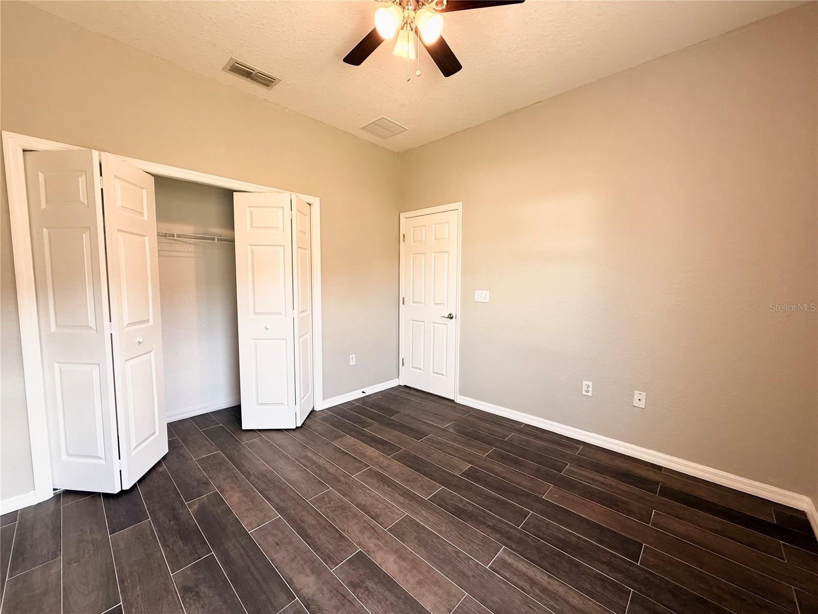 Image 35 of 48 For 1192 Normandy Heights Circle