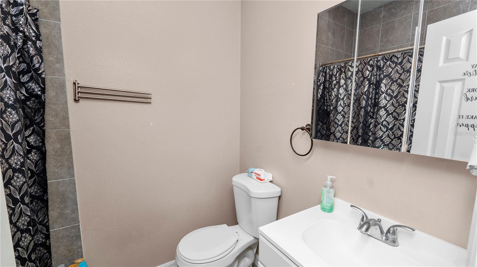 Image 20 of 56 For 1128 Stella Avenue N