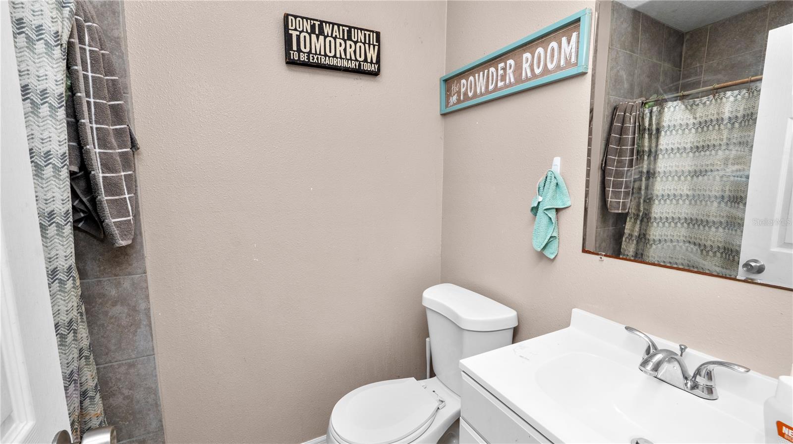 Image 41 of 56 For 1128 Stella Avenue N