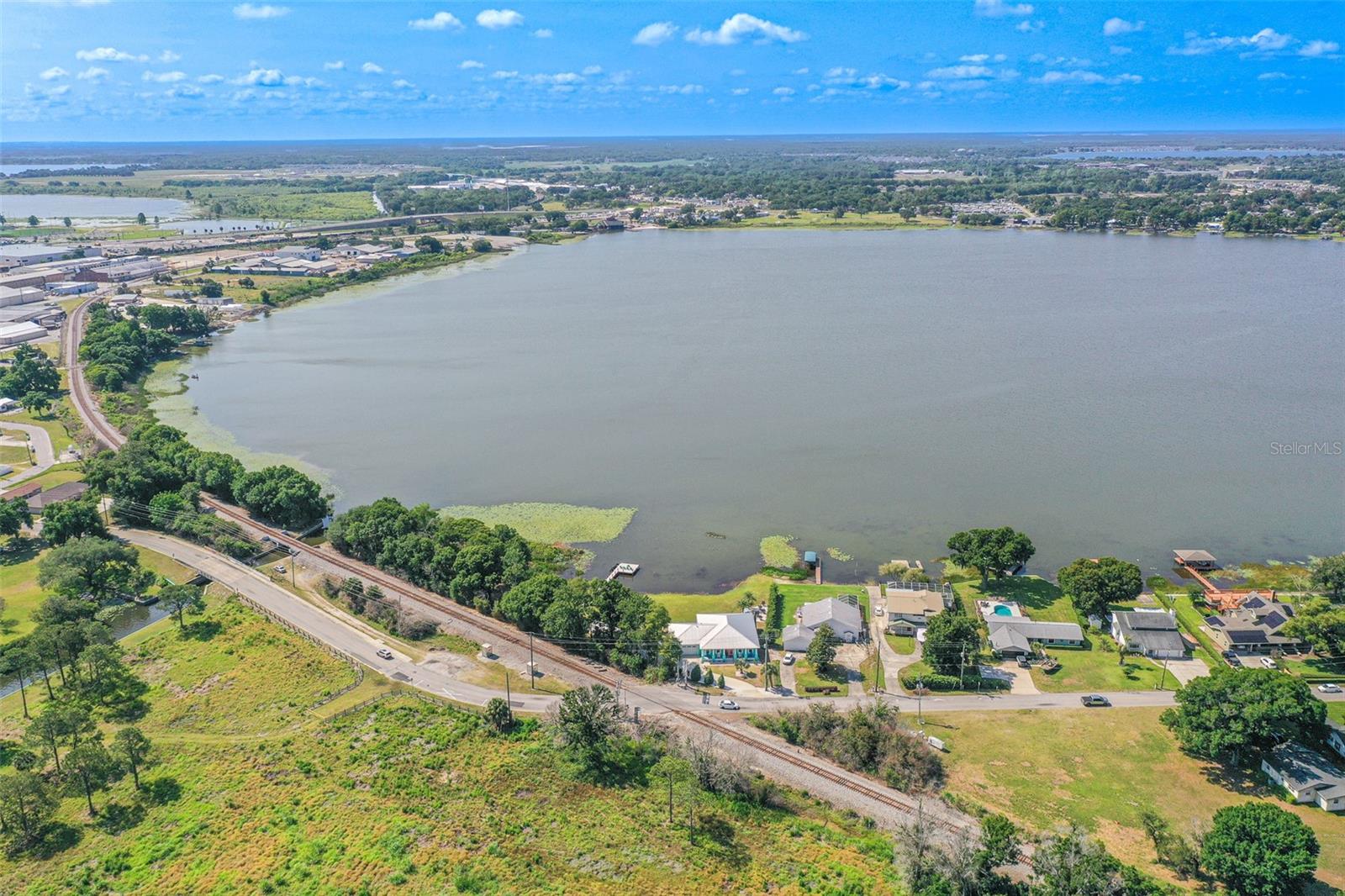 Image 31 of 47 For 1290 Lake Shipp Drive N