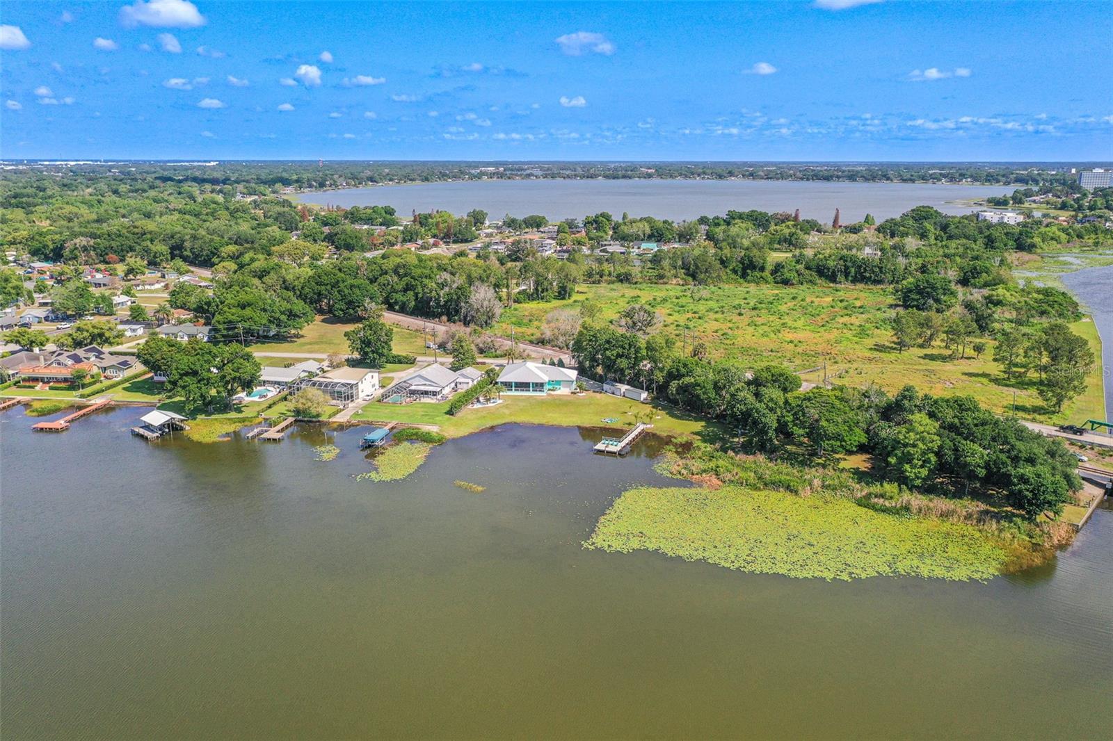 Image 33 of 47 For 1290 Lake Shipp Drive N