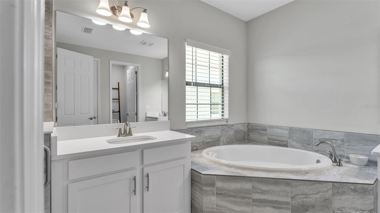 Image 41 of 72 For 13112 Wellspring Drive