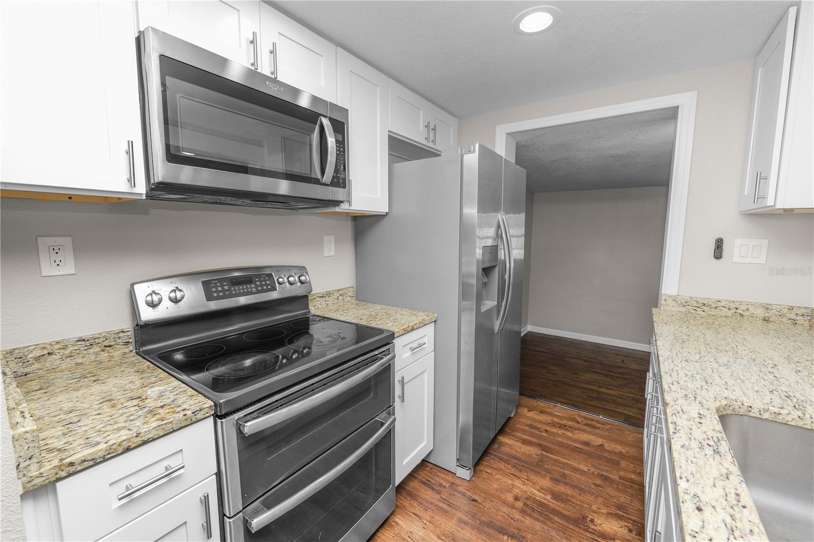 Image 11 of 30 For 1101 Gibbs Street