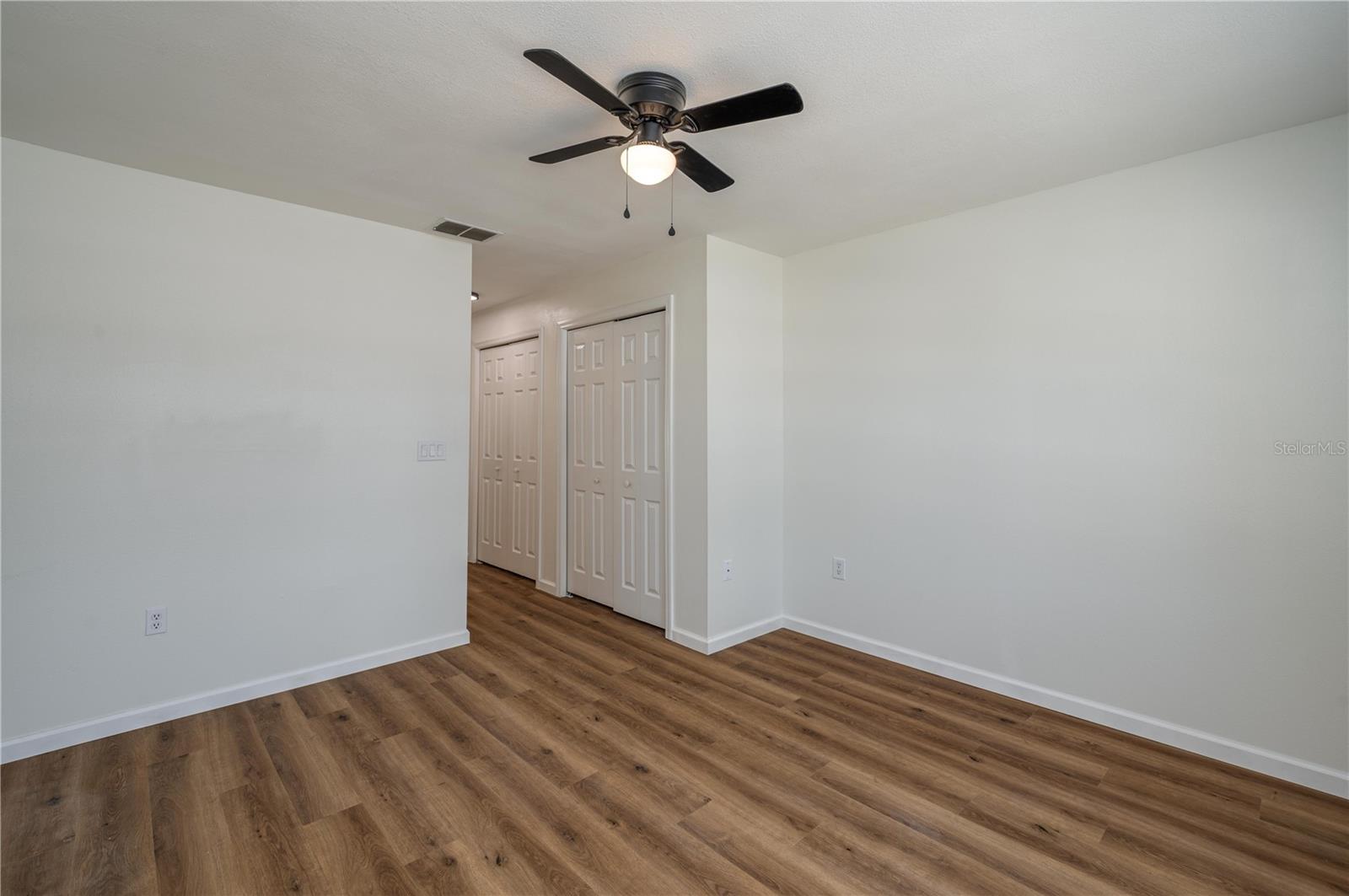 Image 13 of 30 For 1100 Lowry Avenue 65